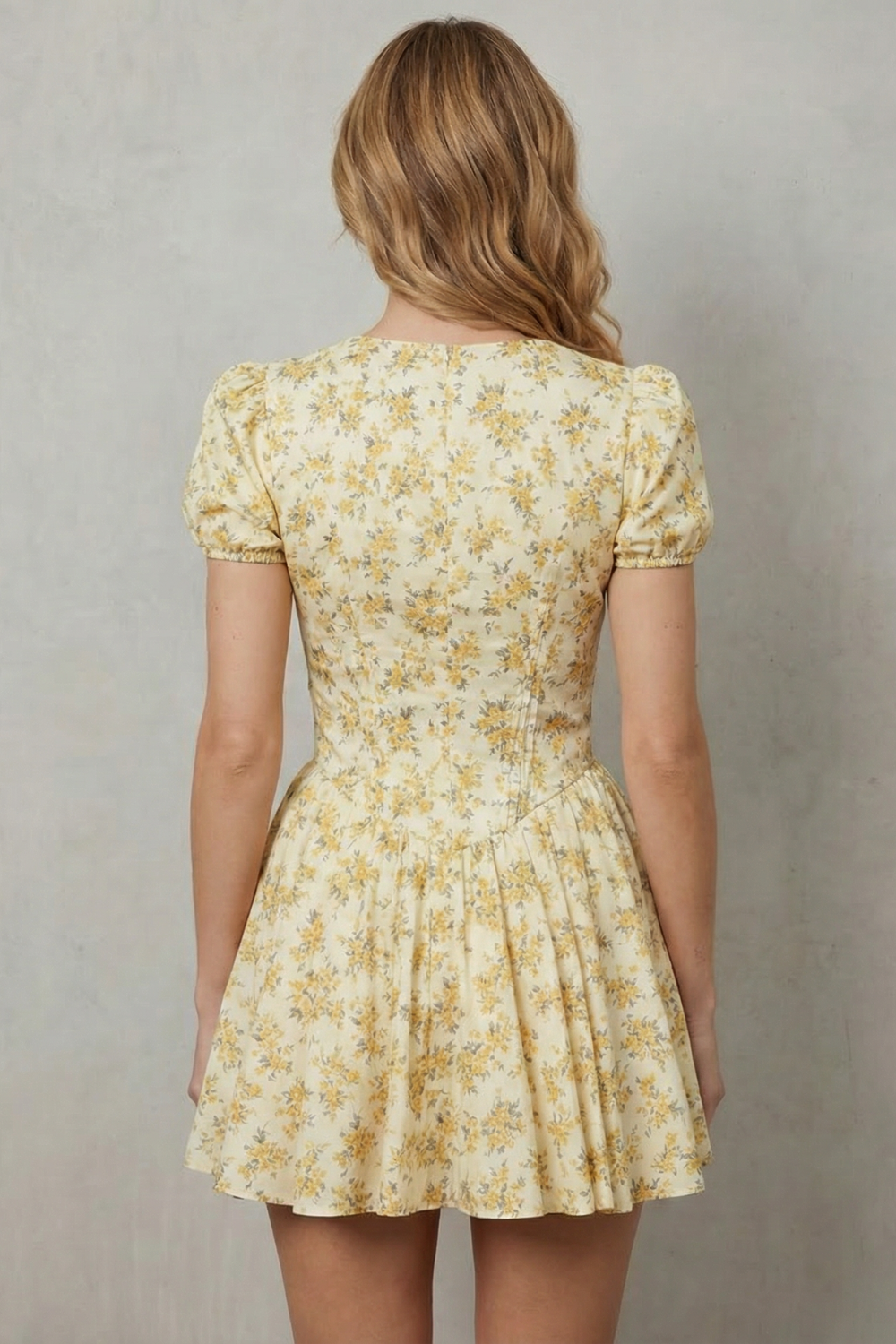 Bryavelle – Floral summer charm – Mini dress