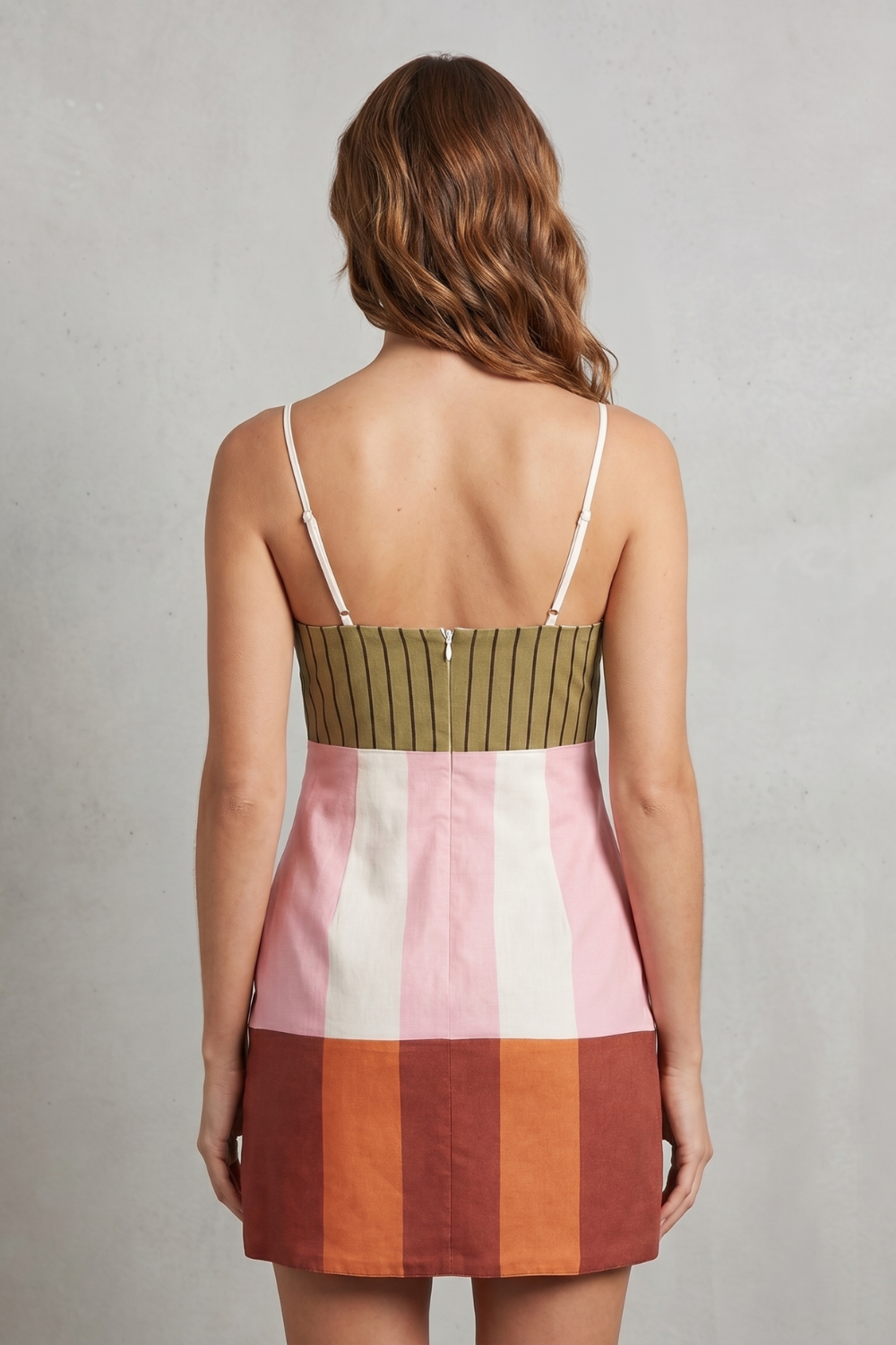 Calissia – Geometric colour-block charm – Mini dress