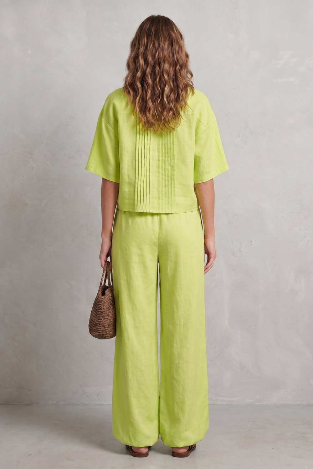 Limeaux – Breezy pleated elegance – Trouser set
