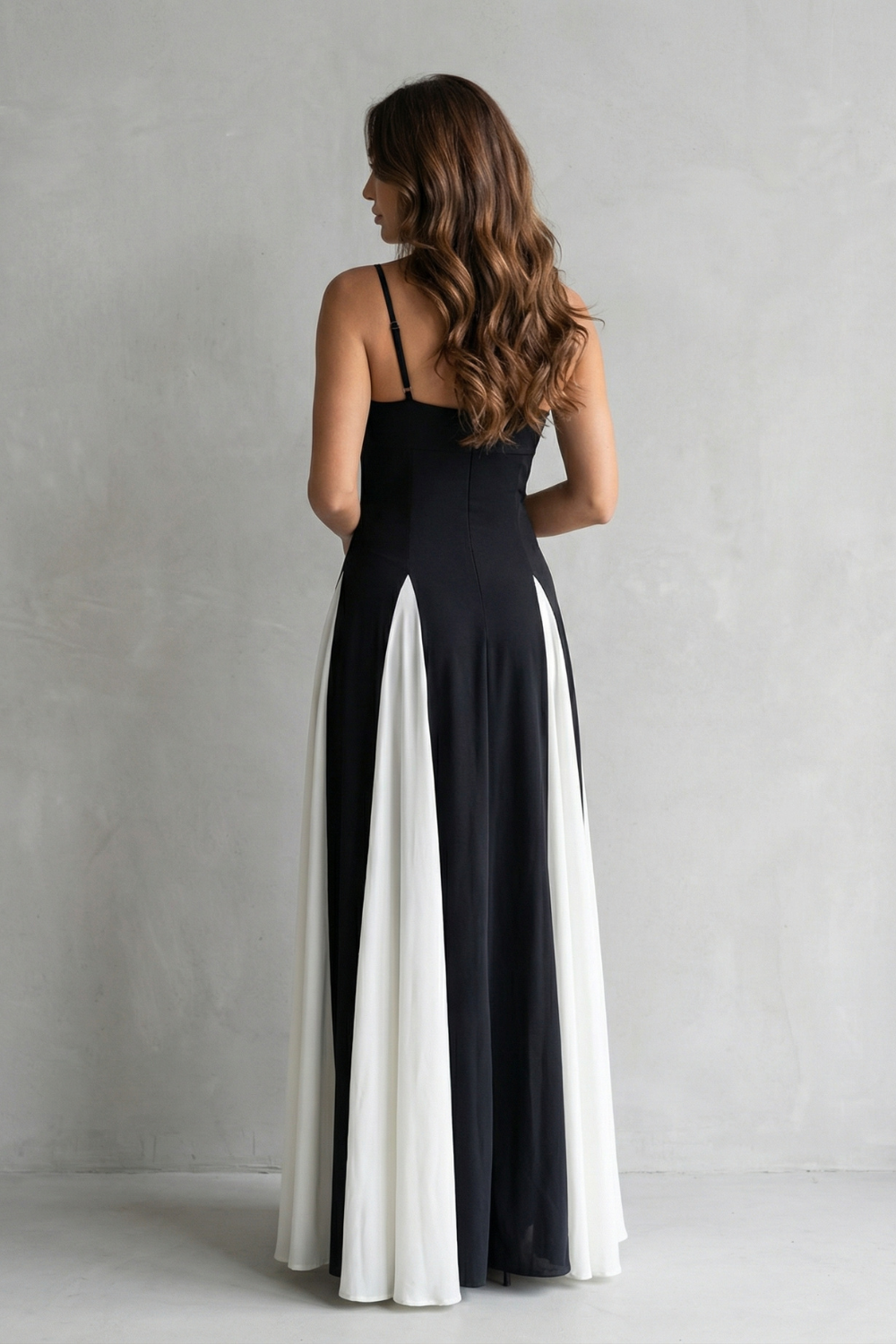 Lovie – Modern contrast – Women’s Elegant Maxi Dress