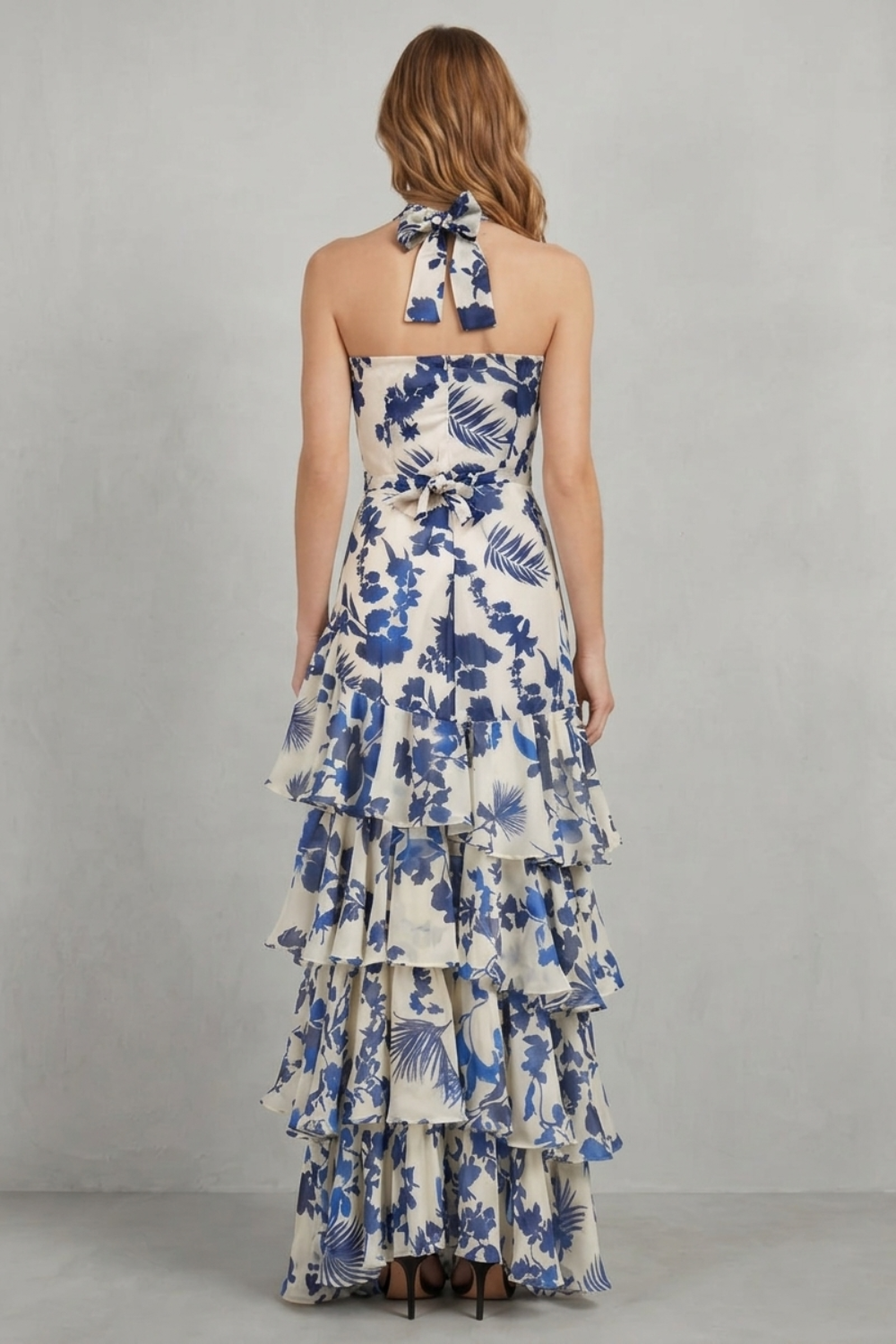 Lunarelle – Floral halter elegance – Maxi dress