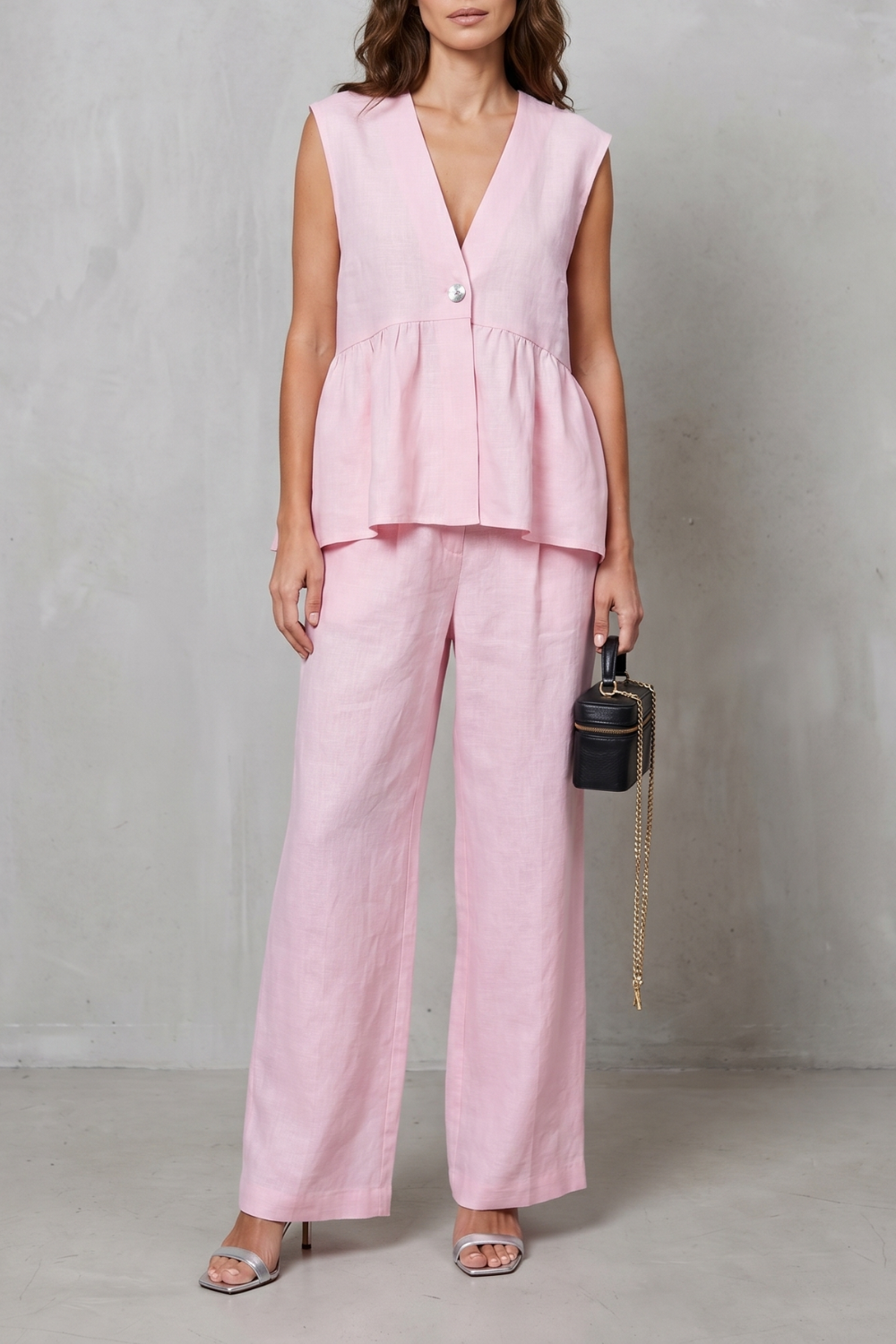 Lunessa – Soft peplum elegance – Two-piece trouser set