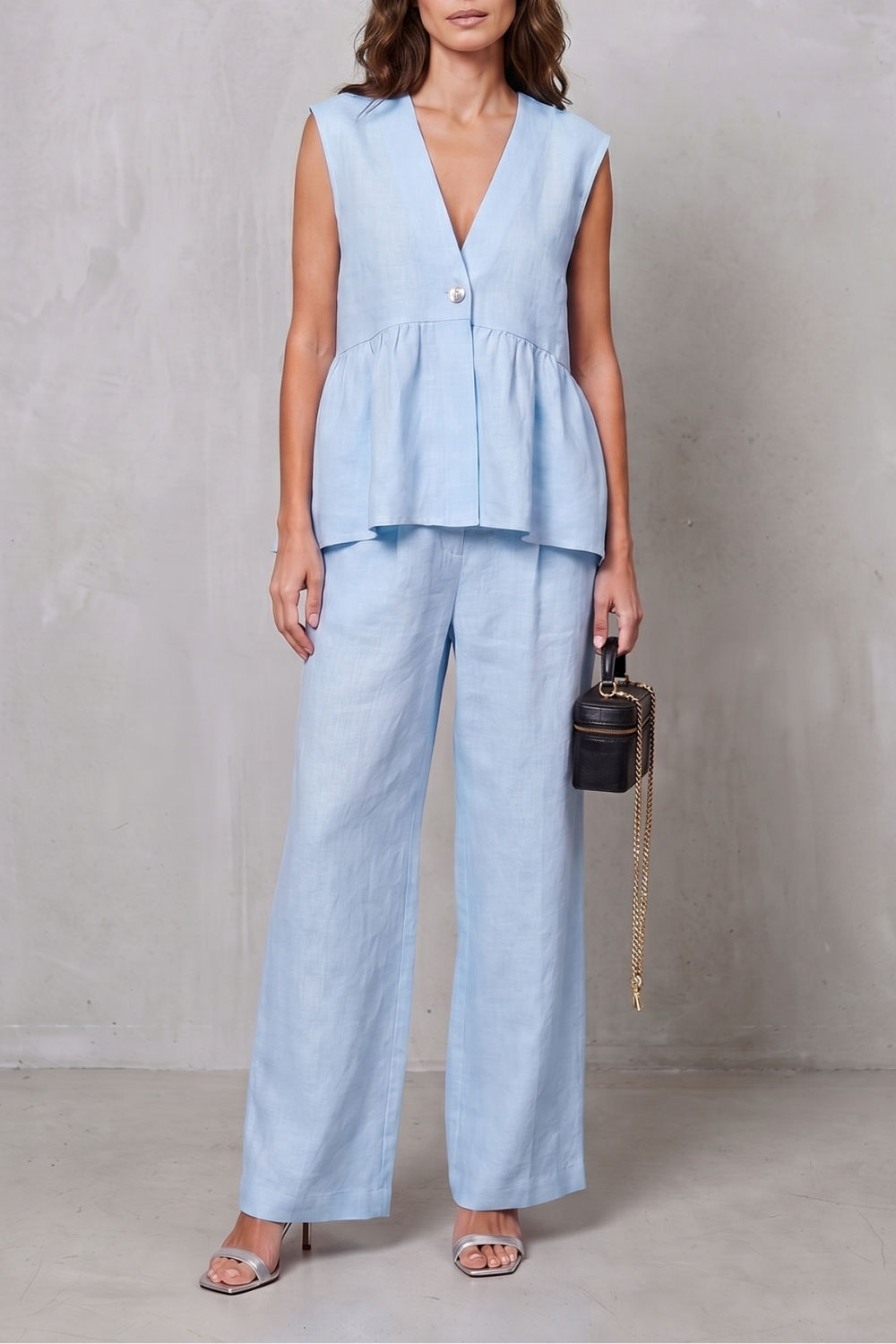 Lunessa – Soft peplum elegance – Two-piece trouser set