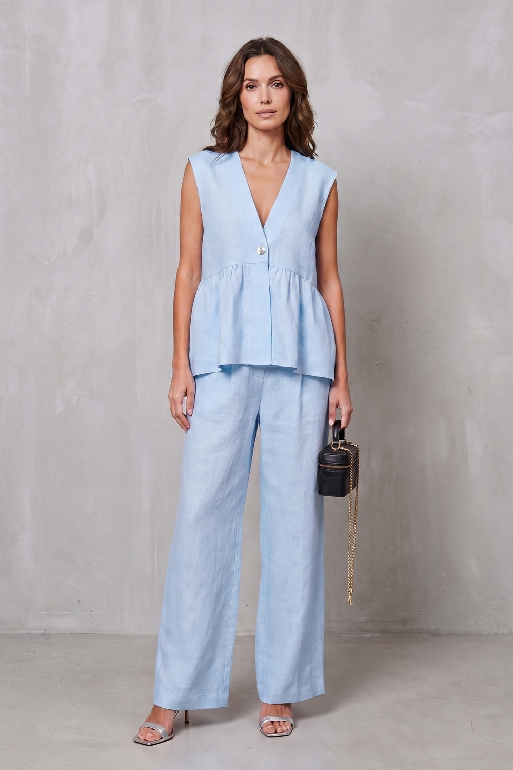 Lunessa – Soft peplum elegance – Two-piece trouser set