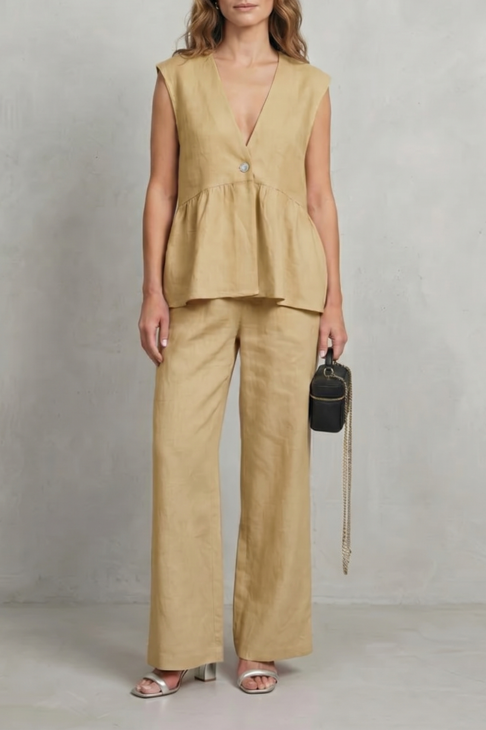 Rosélune – Soft ruffle elegance – Top and trouser set