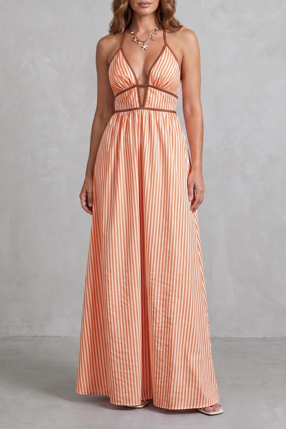 Serelisse – Striped backless silhouette – Maxi dress