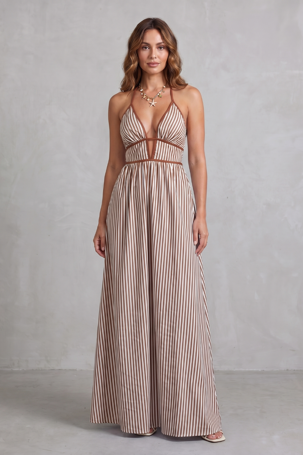 Serelisse – Striped backless silhouette – Maxi dress