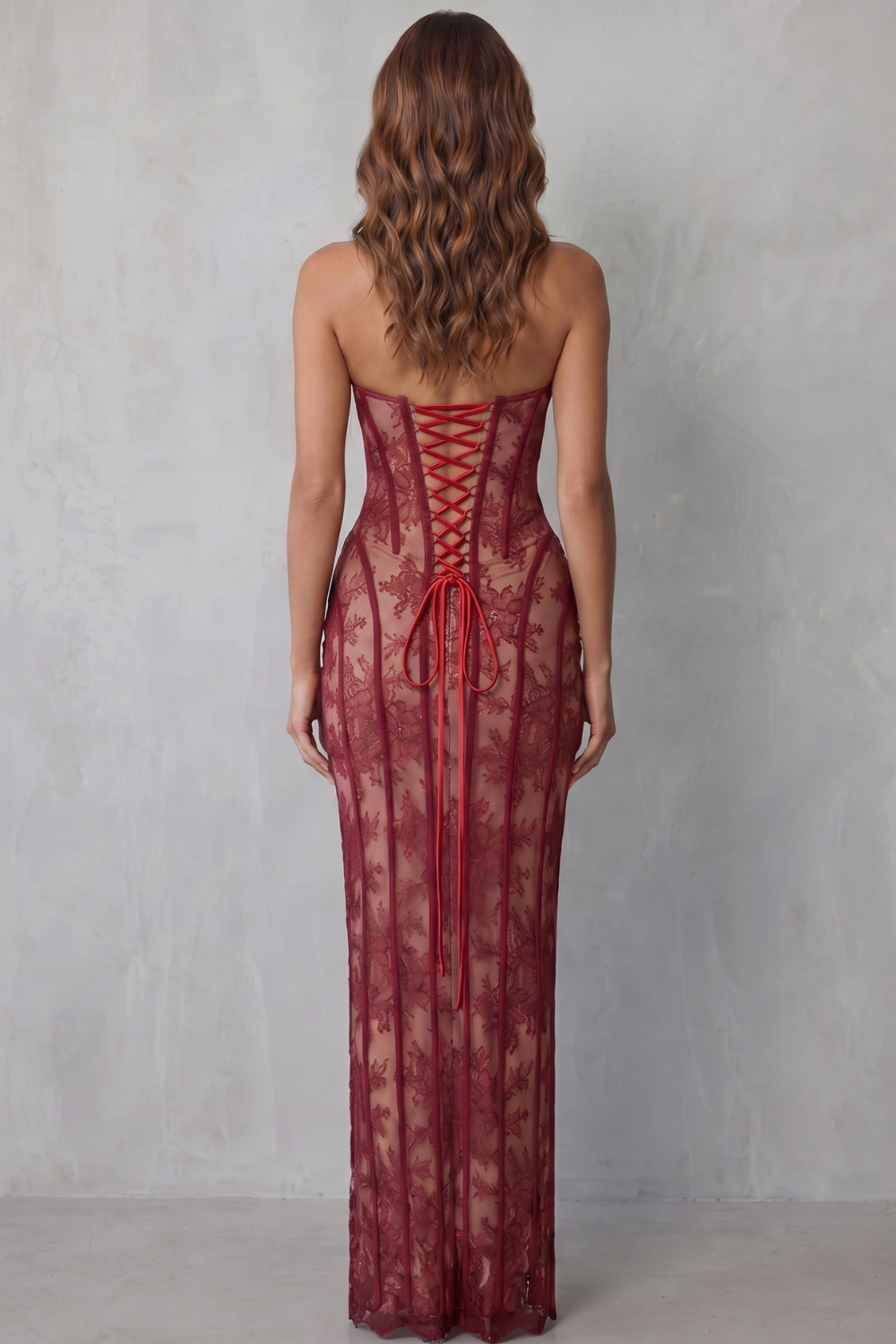 Sirelle – Sculpted lace allure – Maxi dress