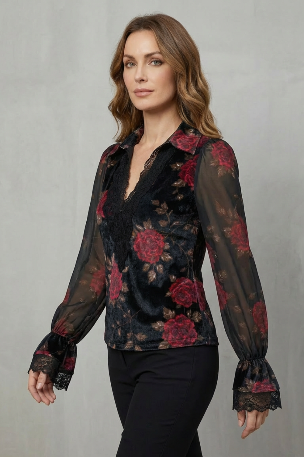 Théonie – Lace Cuff Velvet Blazer – Tailored Romantic Jacket