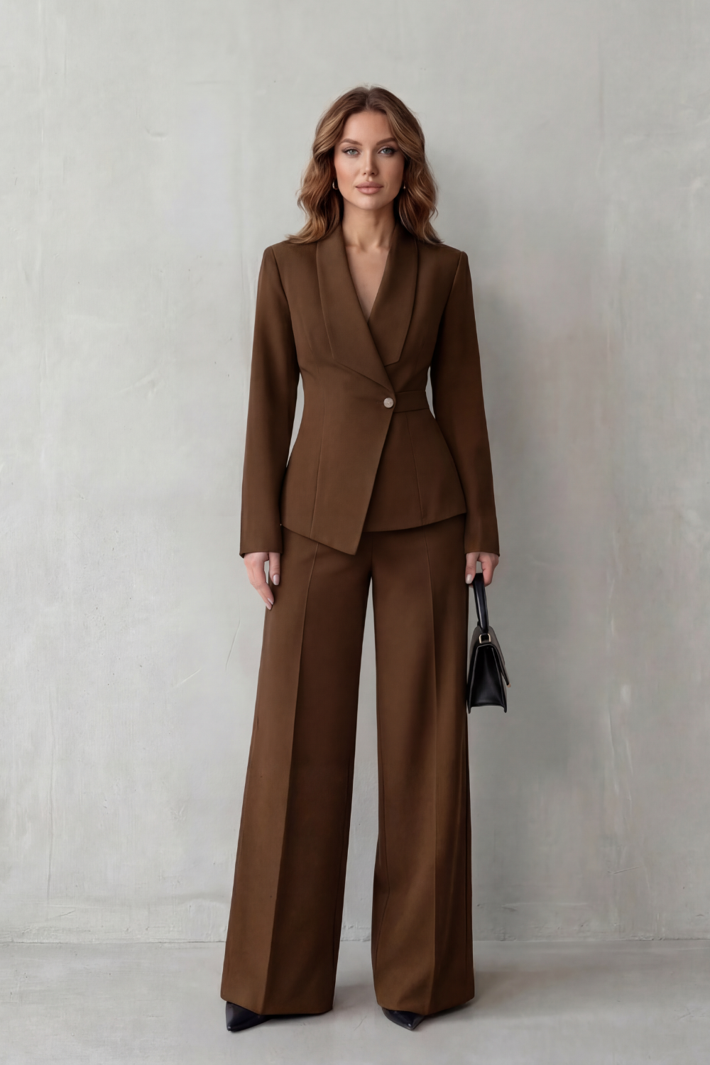 Valdérie – Sculpted waist – Tailored suit set