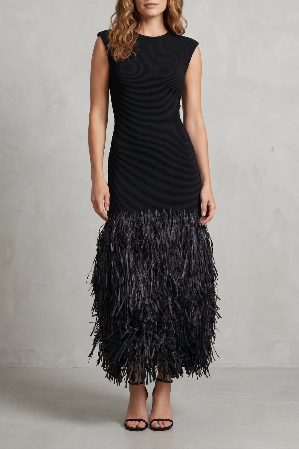 Veloura – Raffia fringe elegance – Midi dress